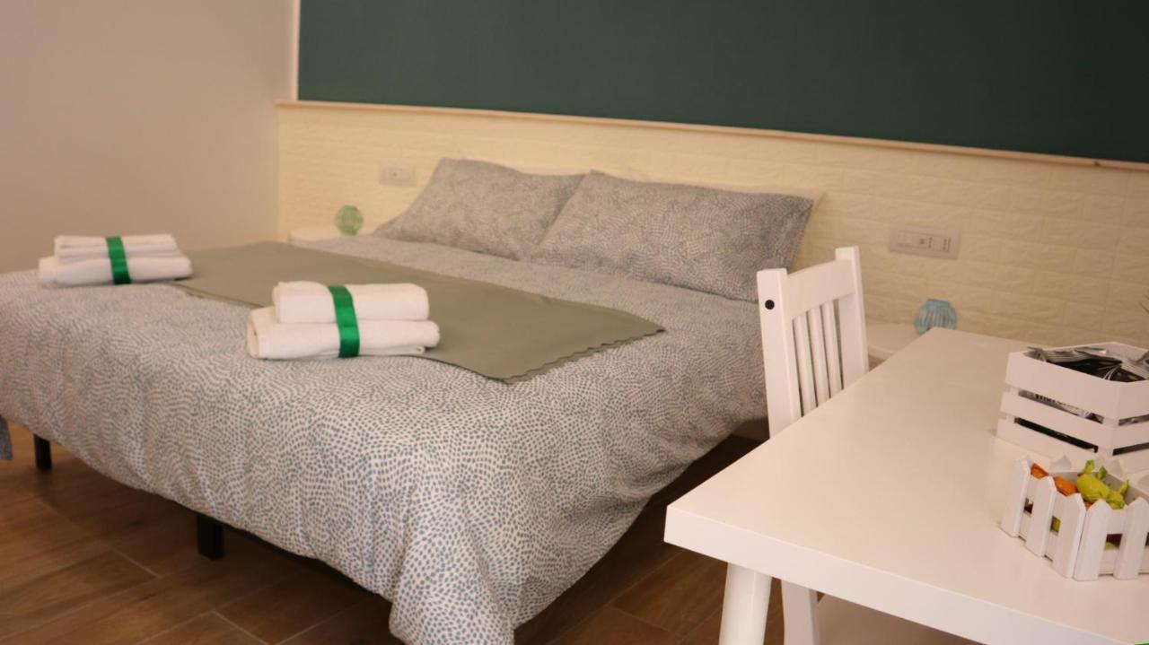 Aura B&B Барі Екстер'єр фото
