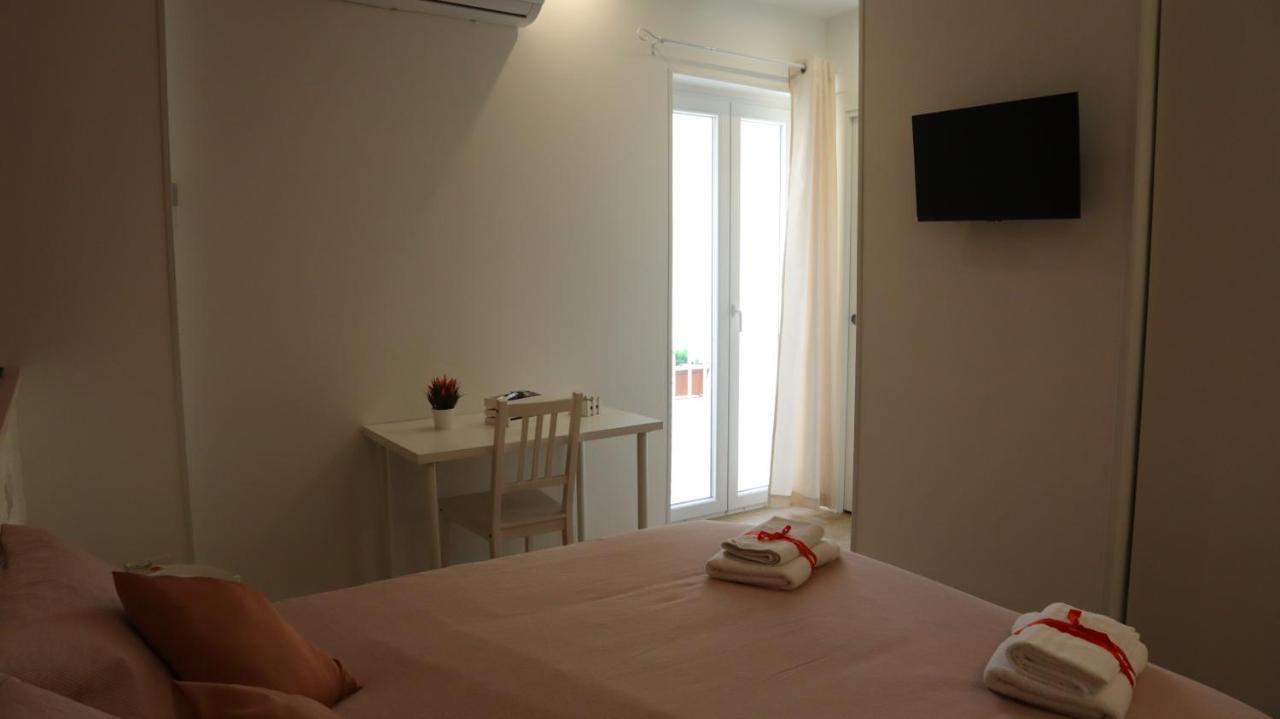 Aura B&B Барі Екстер'єр фото