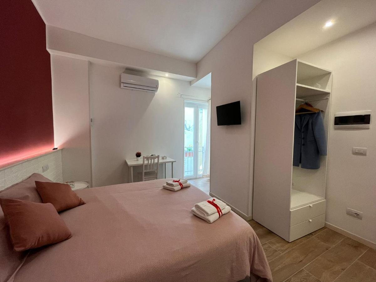 Aura B&B Барі Екстер'єр фото